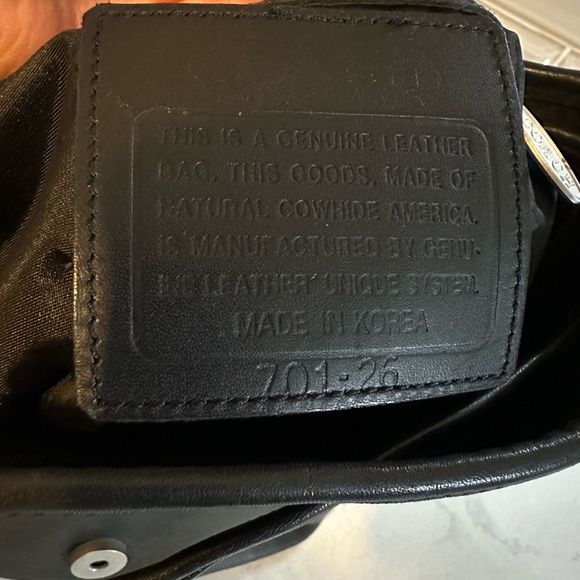 Coach Daypack Black Leather Backpack Magnetic Buckle Beautiful - Picture 9 of 16